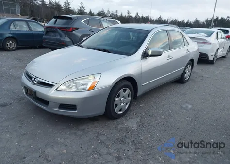 2007 Honda Accord 2.4 Lx z USA, uszkodzony, nr VIN 1HGCM56497A201202